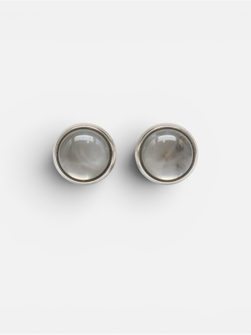 CLEAR QUARTZ STUDS